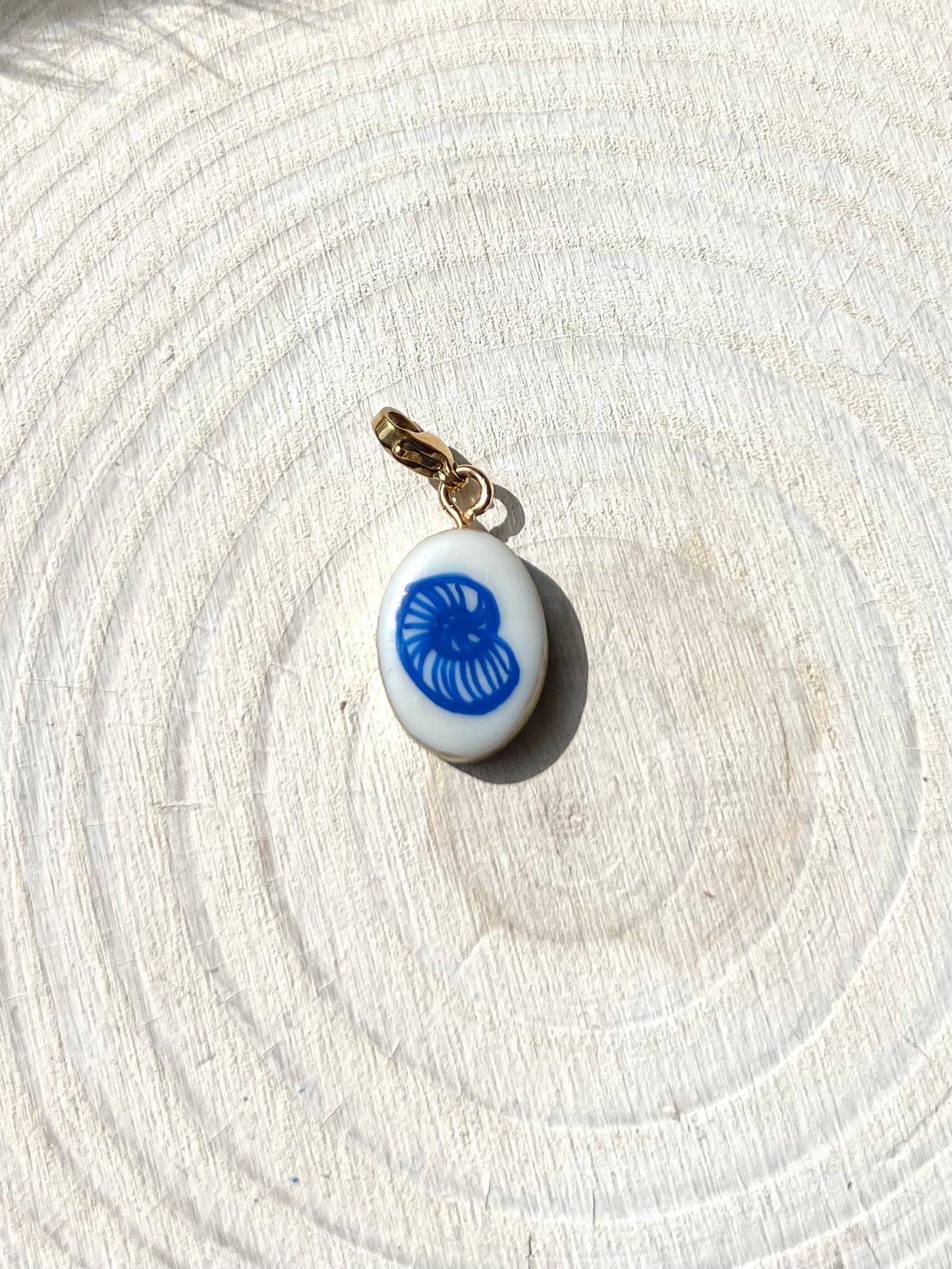 Hand painted charms - Golden sides