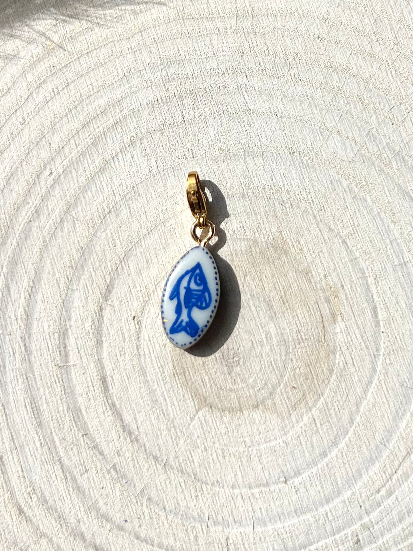 Hand painted charms - Golden sides