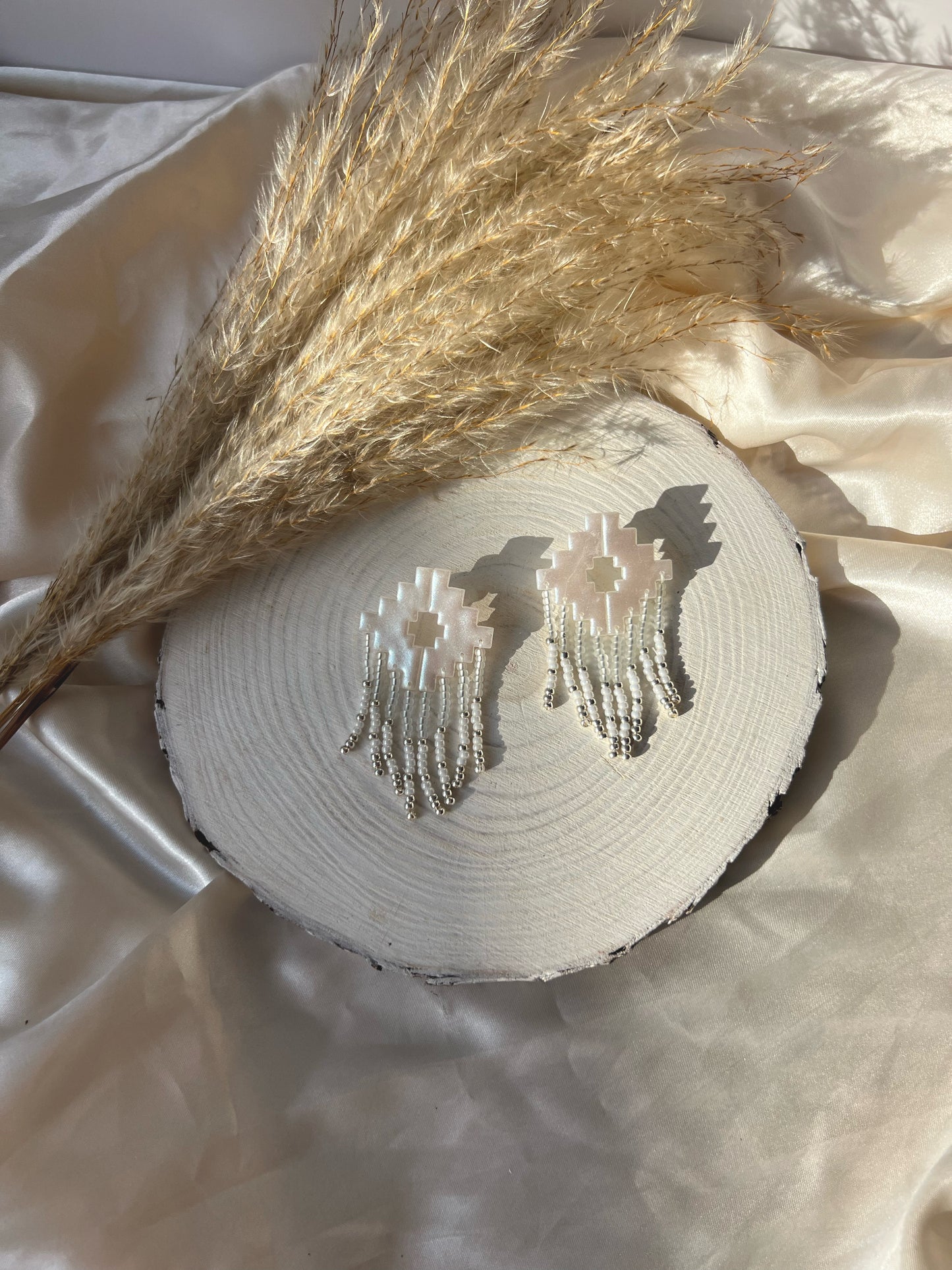 White pearl Geometric shape with beads