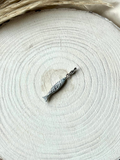 Medium - Hand sculpted (silver attachment)