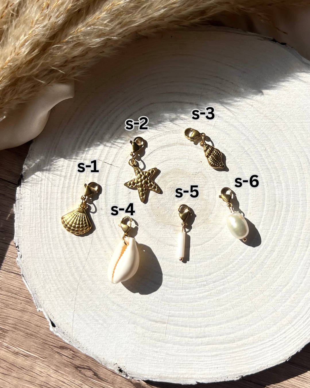 Gold plated (18K) - Pearl charms