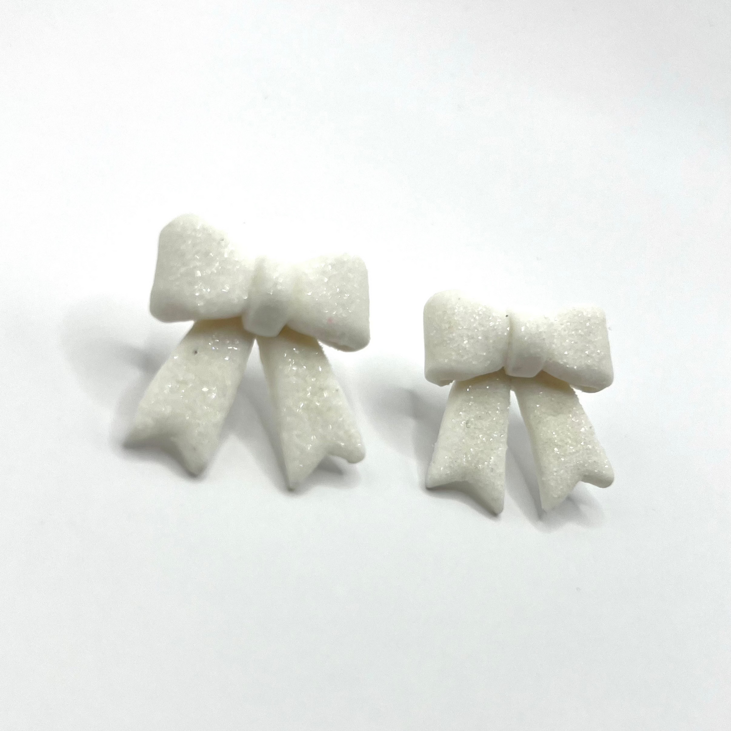 Small bow studs