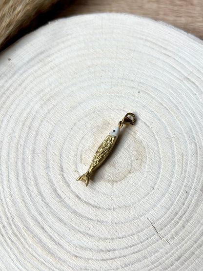 Small charm - fruits/veg etc. ( gold attachments)