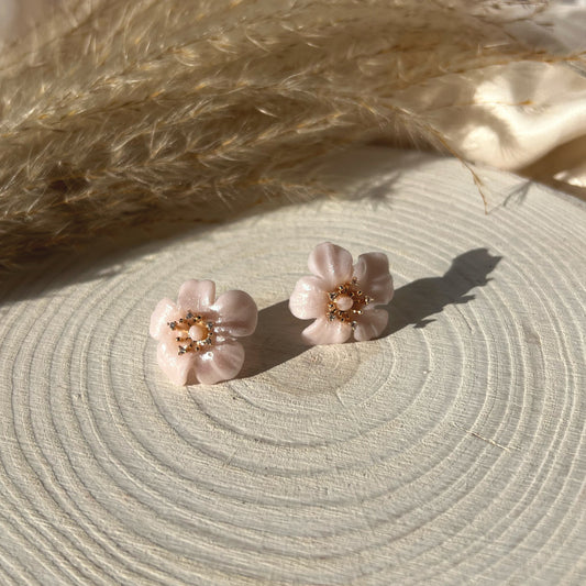 Light pink flower (pearl)