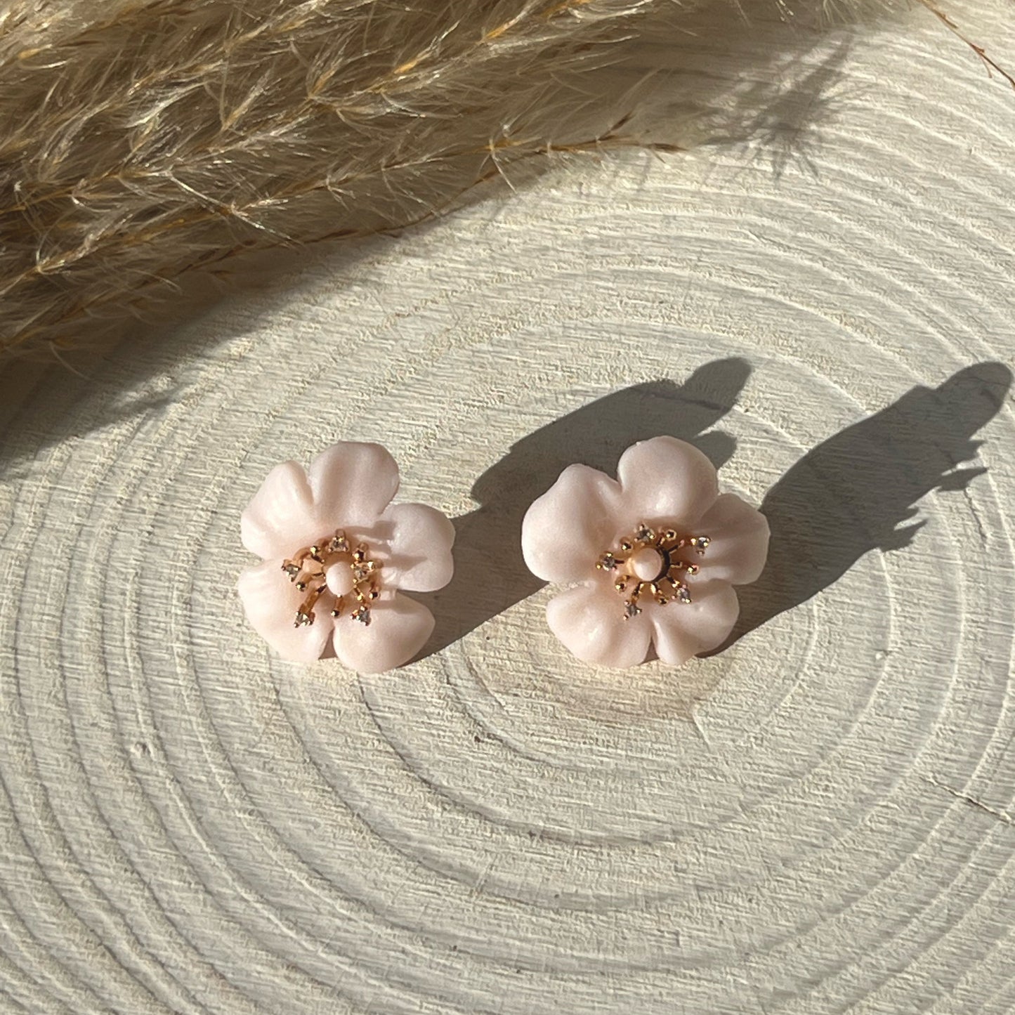 Light pink flower (matte)