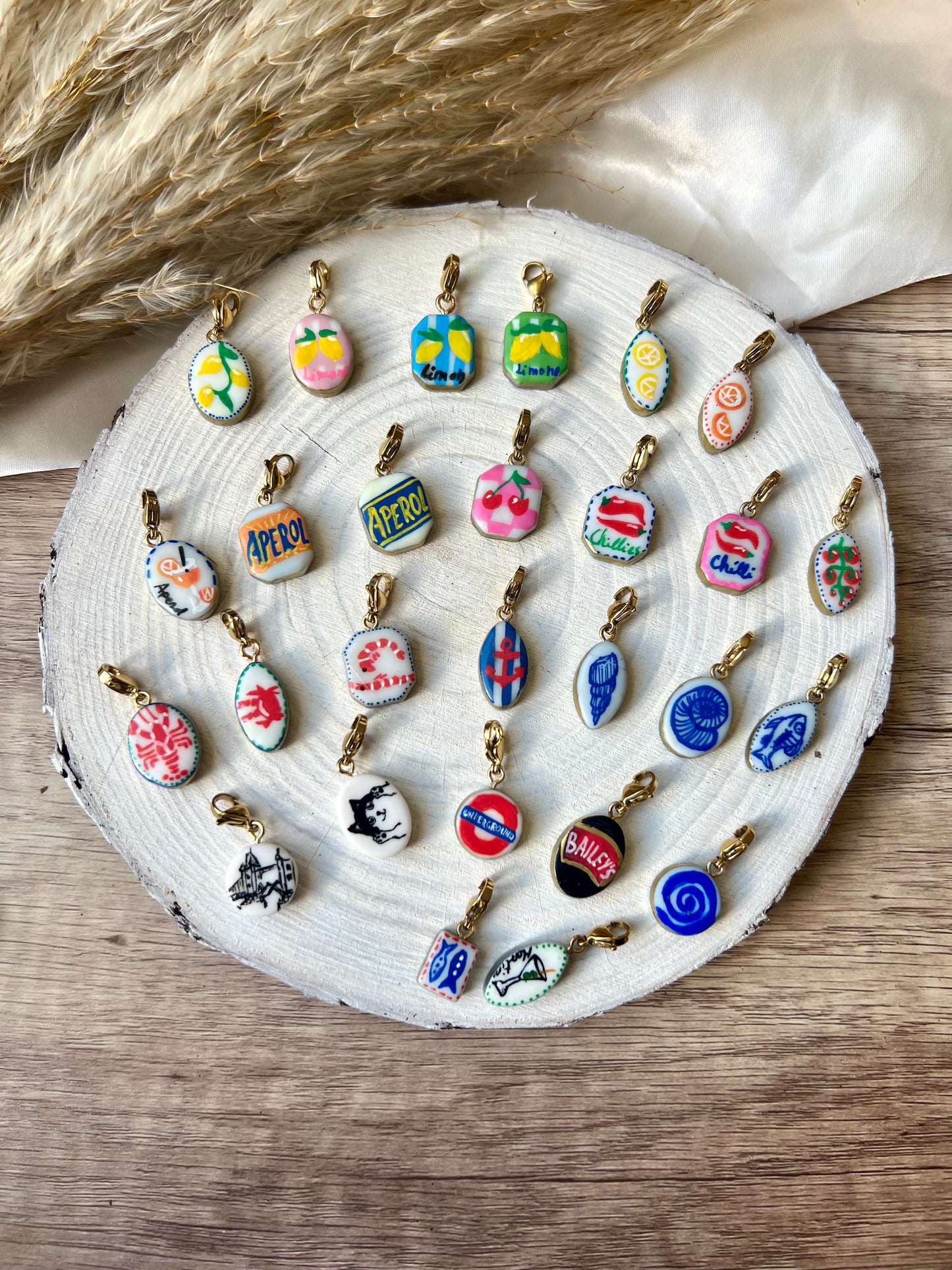 Hand painted charms - Golden sides