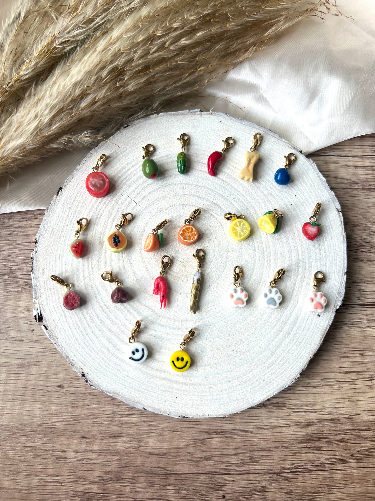 Small charm - fruits/veg etc. ( gold attachments)