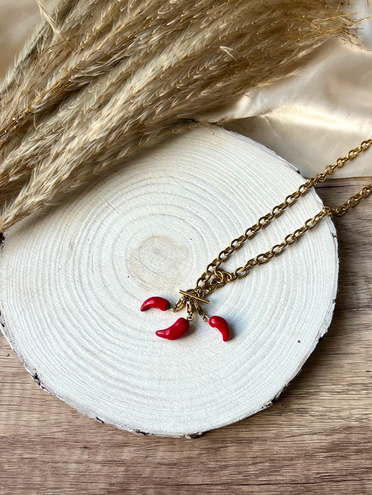 Chillies trio - charm necklace
